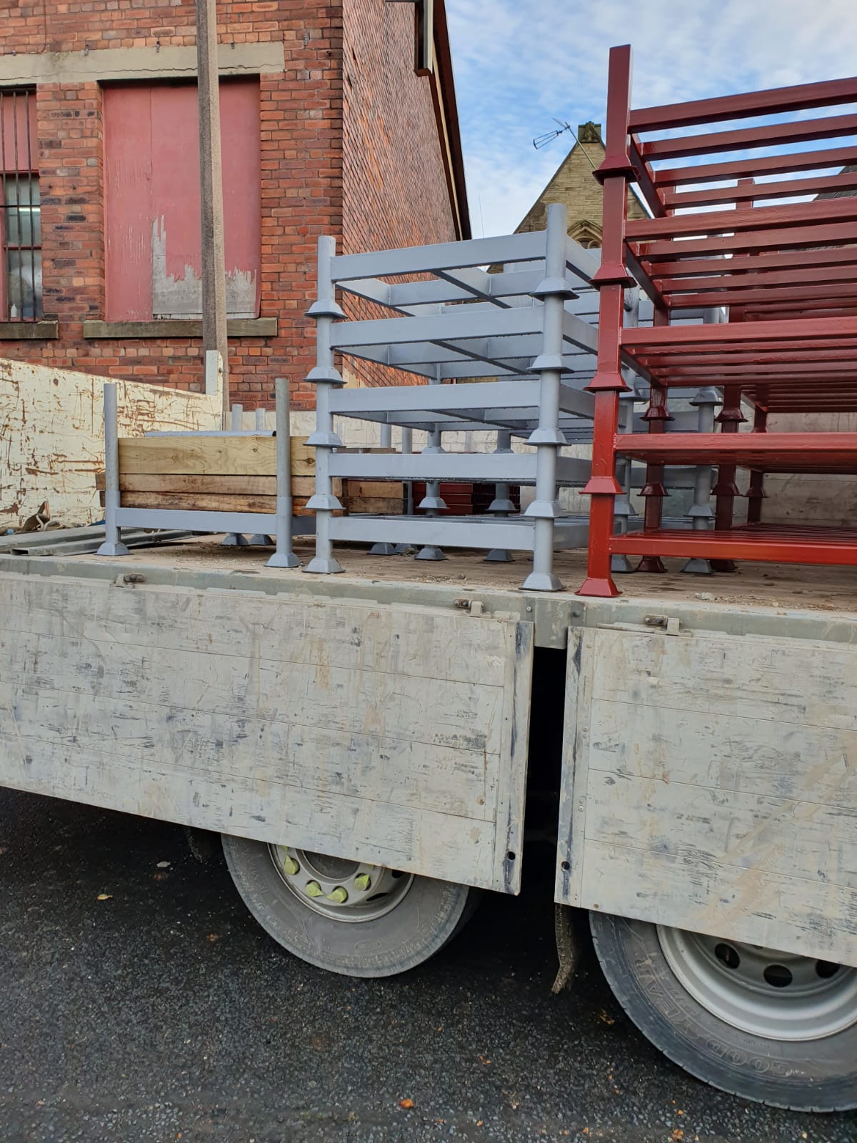 Heavy Duty Stackable Steel Stillage 1220mm Ext wide, 920mm Ext long, 1100mm high OA - Image 16