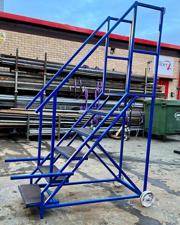 Steel Rolling Stairs with Phenolic Non-Slip Treads