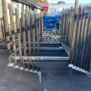 1170mm Int x 1170mm Int x 1035mm (height) Internal